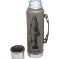 Promo 🔔 Stanley Heritage Classic Bottle | Brook Trout | 1.1 QT 🥰 -SWEESE Salles B2B Web PNG Classic Vacuum Bottle 1 1QT Peter Perch Tan Exploded1 0c01ebef 3ef3 4ec0 b44e a26a44712212