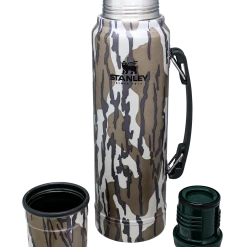 New 😉 Stanley Heritage Classic Bottle | Bottomland | 1.1 QT 🔥 -SWEESE Salles B2B Web PNG Stanley The Heritage Classic Bottle 1 1 QT Bottomland 672047e3 316f 4a3a 8619 311b4a27bf9b