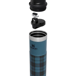 Promo 😉 Stanley The Vintage Loom Trigger-Action Travel Mug | 20 OZ ✨ -SWEESE Salles B2B Web PNG The Trigger Action Travel Mug 20OZ Balsam Plaid Exploded
